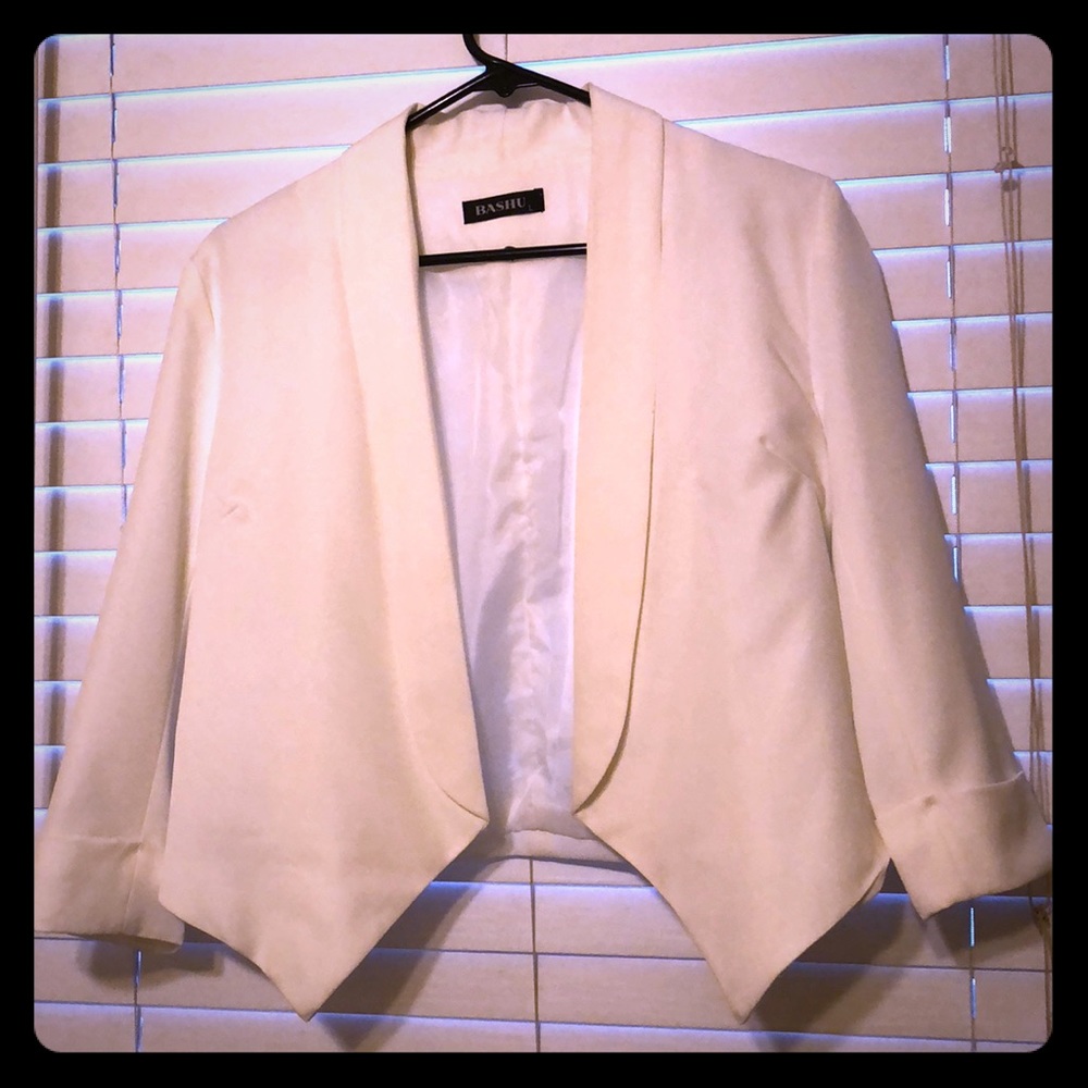 Cute fashionable blazer